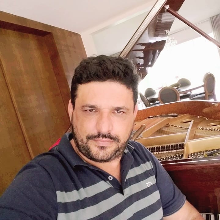 AFINADOR DE PIANO EM CALDAS NOVAS MORRINHOS PIRIS DO RIO E CATALAO 62-